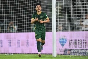 九游体育-01年龄段首人！陶强龙完成中超百场里程碑，贡献14球8助攻